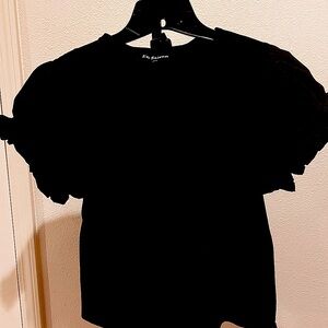 En Saison Black Ruffled Puff Sleeve Blouse